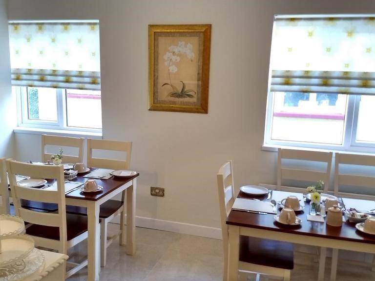 The Vee Guest Accommodation Waterford Exterior photo